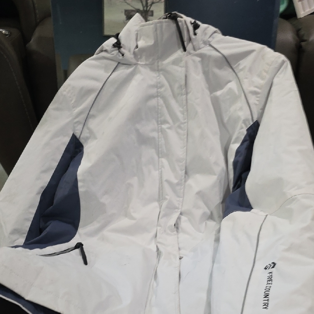 Free Country White and Navy Jacket